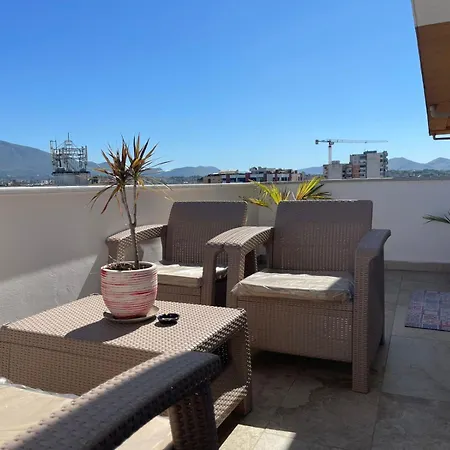 Skyline Retreat By Skanderbeg Apartmán Tirana
